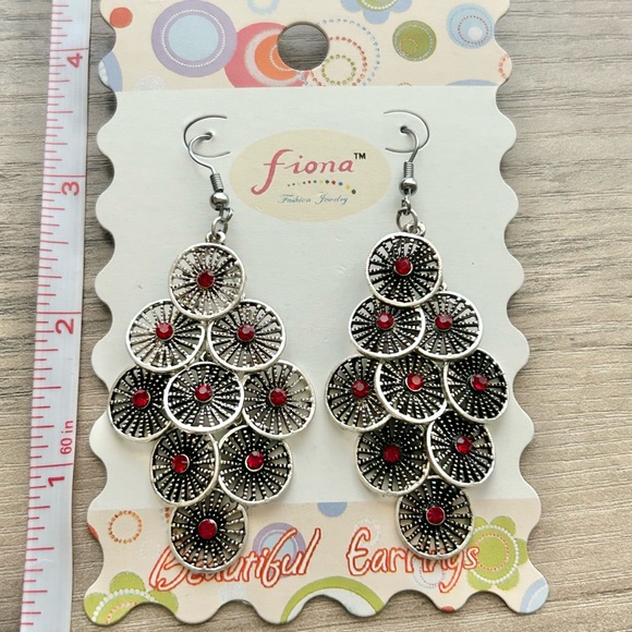 NWT Fiona Silver Tone Red Rhinestone Chandelier Earrings Boho Statement - Picture 3 of 4